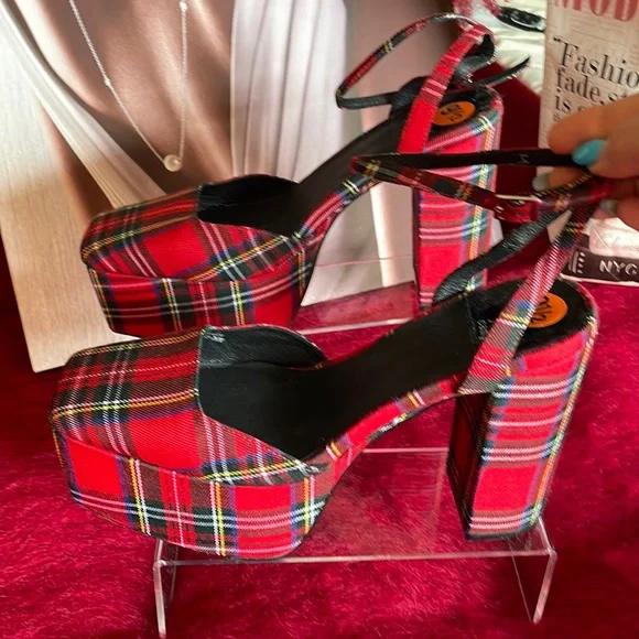 New Jeffrey Campbell Ovr-N-Out Squared Toe Pump Tartan Red Plaid Block Heel 9.5 - Picture 2 of 9